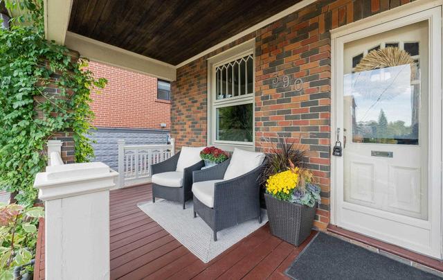 390 Harvie Ave, House detached with 3 bedrooms, 2 bathrooms and 1 parking in Toronto ON | Image 12