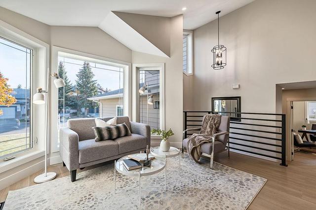 22 Sunset Crescent, House detached with 5 bedrooms, 3 bathrooms and 4 parking in Calgary AB | Image 12