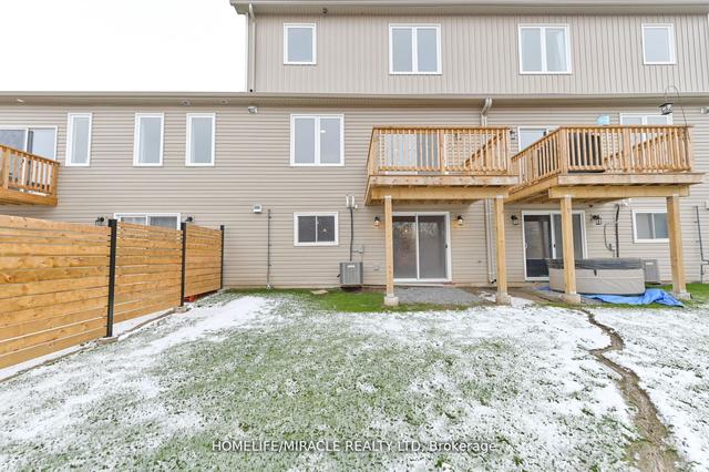 85 Markland E Picton Ave, House attached with 3 bedrooms, 6 bathrooms and 2 parking in Prince Edward County ON | Image 25