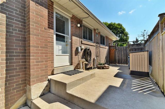8 Valleycrest Ave, House detached with 4 bedrooms, 2 bathrooms and 8 parking in Markham ON | Image 14