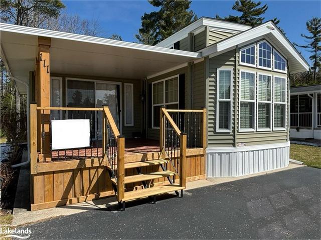 111 Madawaska Trail, House detached with 2 bedrooms, 1 bathrooms and 2 parking in Wasaga Beach ON | Image 23