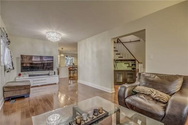 103 Bendamere Cres, House attached with 4 bedrooms, 4 bathrooms and 4 parking in Markham ON | Image 3