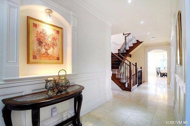 33 Bevdale Rd, House detached with 5 bedrooms, 8 bathrooms and 2 parking in Toronto ON | Image 2