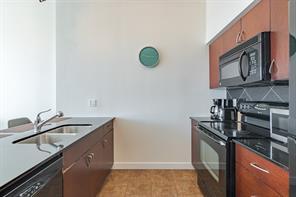 302 - 8880 Horton Road Sw, Condo with 1 bedrooms, 1 bathrooms and 1 parking in Calgary AB | Image 3