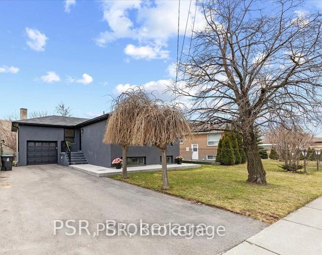 289 Waterloo Ave, House detached with 3 bedrooms, 2 bathrooms and 4 parking in Toronto ON | Image 1