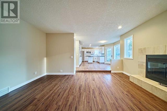 2811 Signal Hill Drive Sw, House detached with 4 bedrooms, 3 bathrooms and 4 parking in Calgary AB | Image 15