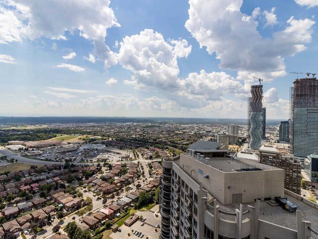 lph1 - 225 Webb Dr, Condo with 2 bedrooms, 3 bathrooms and 2 parking in Mississauga ON | Image 19