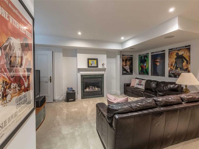 50 Mathersfield Dr, House semidetached with 4 bedrooms, 5 bathrooms and 2 parking in Toronto ON | Image 16