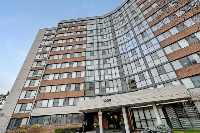604 - 1230 Marlborough Court, House attached with 2 bedrooms, 2 bathrooms and 1 parking in Oakville ON | Image 1