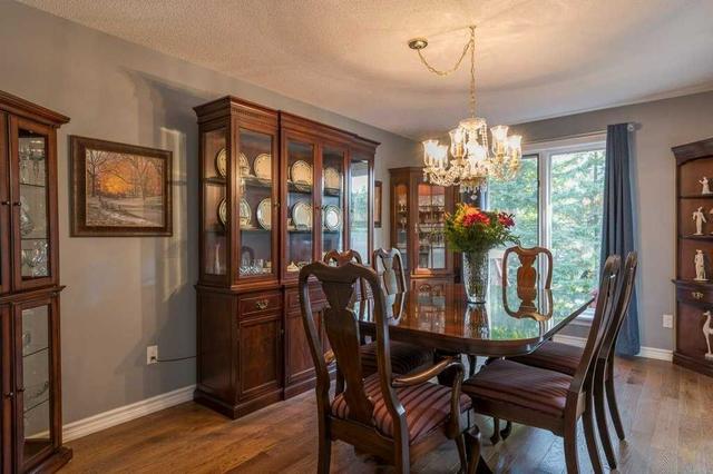 15 Navigators Tr, House detached with 2 bedrooms, 3 bathrooms and 7 parking in Kawartha Lakes ON | Image 2