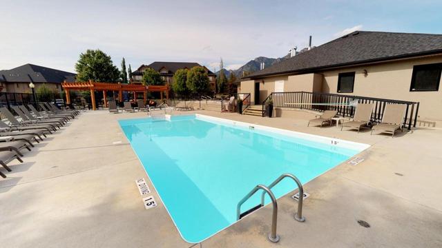 521 - 500 Bighorn Boulevard, Condo with 3 bedrooms, 2 bathrooms and null parking in Radium Hot Springs BC | Image 39