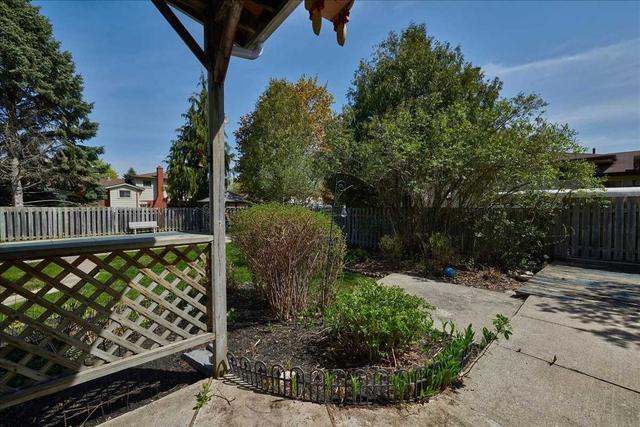 204 Little Ave, House detached with 3 bedrooms, 2 bathrooms and 4 parking in Barrie ON | Image 13