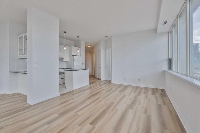 508 - 797 Don Mills Rd, Condo with 2 bedrooms, 2 bathrooms and 1 parking in Toronto ON | Image 11