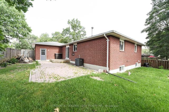 388 Leacock Dr, House detached with 3 bedrooms, 2 bathrooms and 4 parking in Barrie ON | Image 33