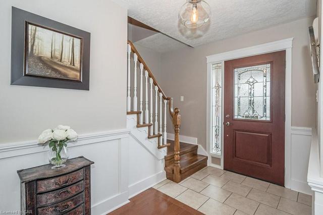 45 Dunhill Crescent, House detached with 3 bedrooms, 2 bathrooms and 4 parking in Guelph ON | Image 4
