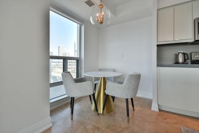 1003 - 410 Queens Quay W, Condo with 3 bedrooms, 2 bathrooms and 1 parking in Toronto ON | Image 17