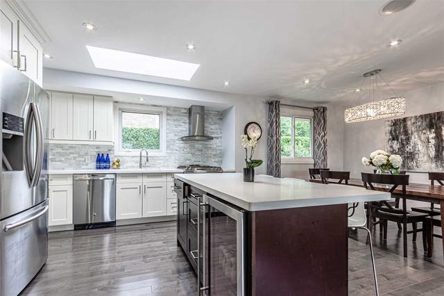 1255 Lakeview Dr, House detached with 4 bedrooms, 2 bathrooms and 3 parking in Oakville ON | Image 26