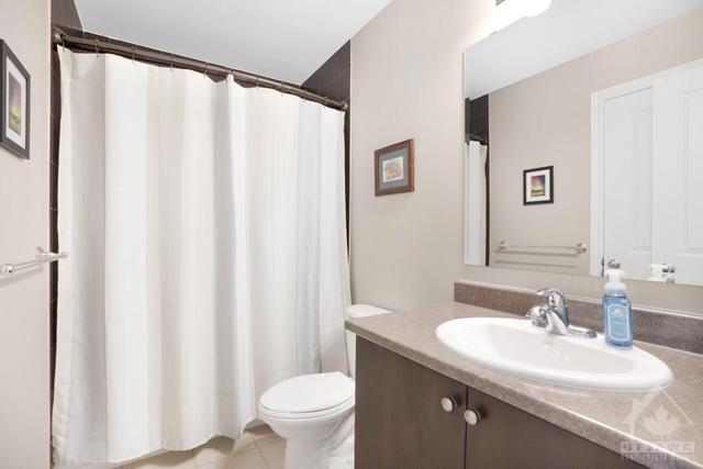 2213 Marble Crescent, Townhouse with 3 bedrooms, 3 bathrooms and 2 parking in Clarence Rockland ON | Image 17