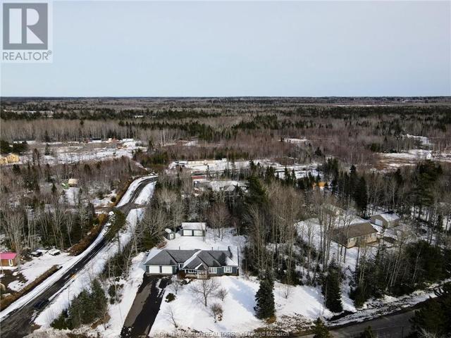 7 Woodland Dr, House detached with 3 bedrooms, 1 bathrooms and null parking in Richibucto P NB | Image 3