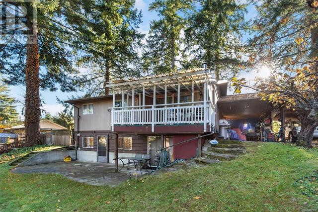 2582 Labieux Rd, House detached with 3 bedrooms, 2 bathrooms and 2 parking in Nanaimo BC | Image 3