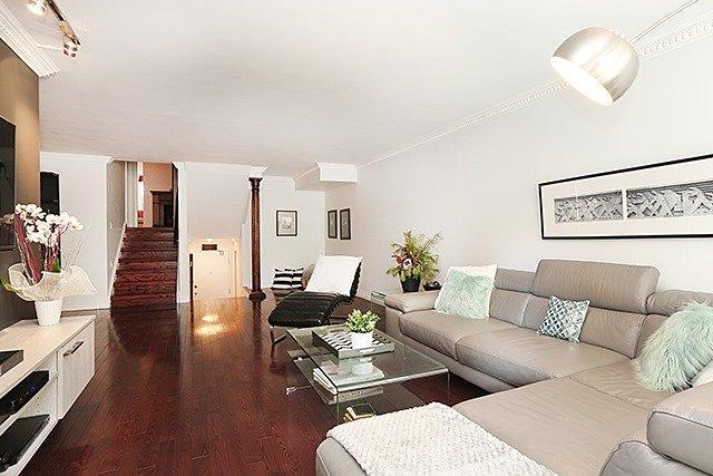 404 - 30 Church St E, Condo with 3 bedrooms, 3 bathrooms and 1 parking in Toronto ON | Image 7