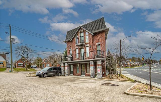 a - 489 East Avenue, House attached with 1 bedrooms, 1 bathrooms and 1 parking in Kitchener ON | Image 12