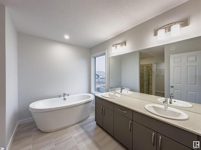 8126 222a St Nw, House detached with 3 bedrooms, 2 bathrooms and null parking in Edmonton AB | Image 21