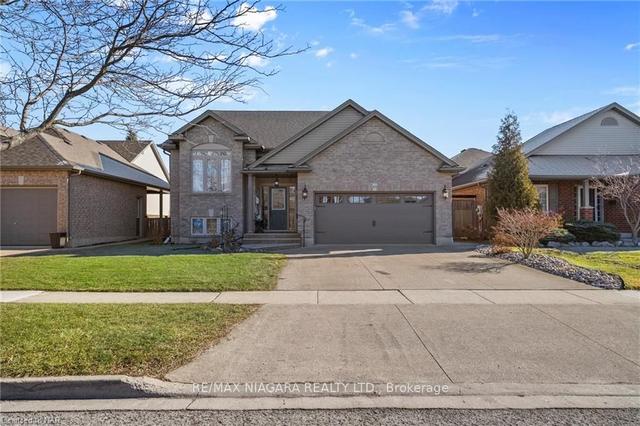 44 Vansickle Rd, House detached with 2 bedrooms, 2 bathrooms and 4 parking in St. Catharines ON | Image 1