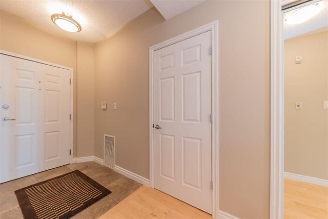 #708 10108 125 St Nw, Condo with 2 bedrooms, 2 bathrooms and 2 parking in Edmonton AB | Image 2
