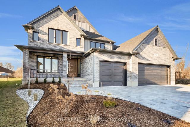 948 Eagletrace Dr E, House detached with 6 bedrooms, 5 bathrooms and 8 parking in London ON | Image 1