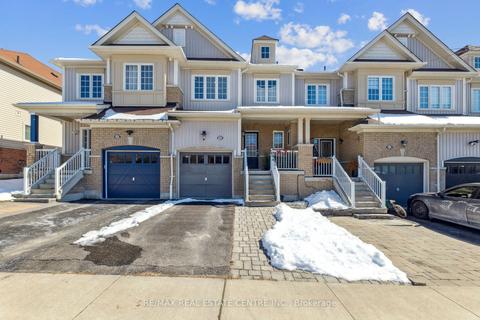 42 Devlin Cres, Whitby, ON, L1N0J3 | Card Image
