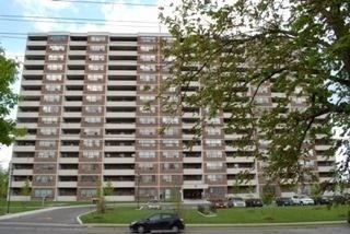1002 - 25 Sunrise Ave, Condo with 3 bedrooms, 2 bathrooms and 1 parking in Toronto ON | Image 1
