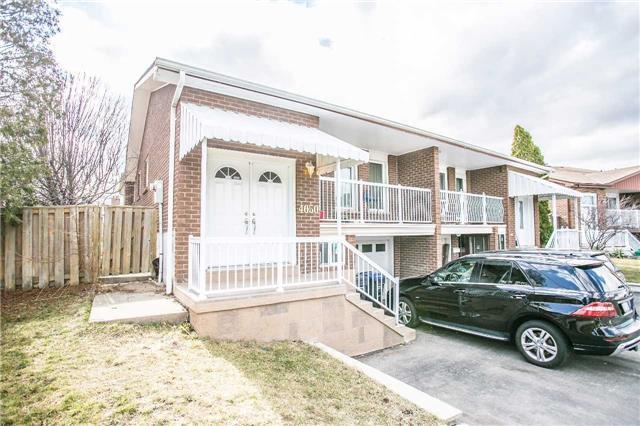 4050 Dunmow Cres, House semidetached with 3 bedrooms, 2 bathrooms and 3 parking in Mississauga ON | Image 2