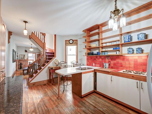 121 Lippincott St, House semidetached with 3 bedrooms, 2 bathrooms and 1 parking in Toronto ON | Image 38