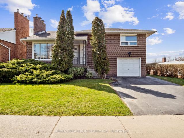 51 Sloley Rd, House detached with 4 bedrooms, 2 bathrooms and 3 parking in Toronto ON | Image 1