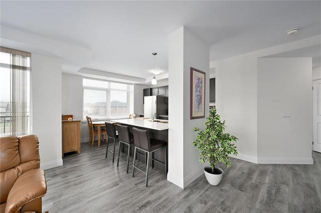 221 - 1 Redfern Avenue, Condo with 2 bedrooms, 2 bathrooms and 1 parking in Hamilton ON | Image 9