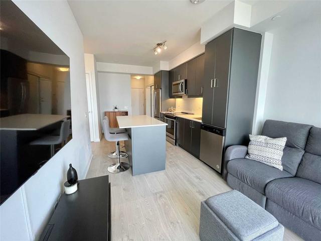 2518 - 7895 Jane St, Condo with 1 bedrooms, 1 bathrooms and 1 parking in Vaughan ON | Image 3
