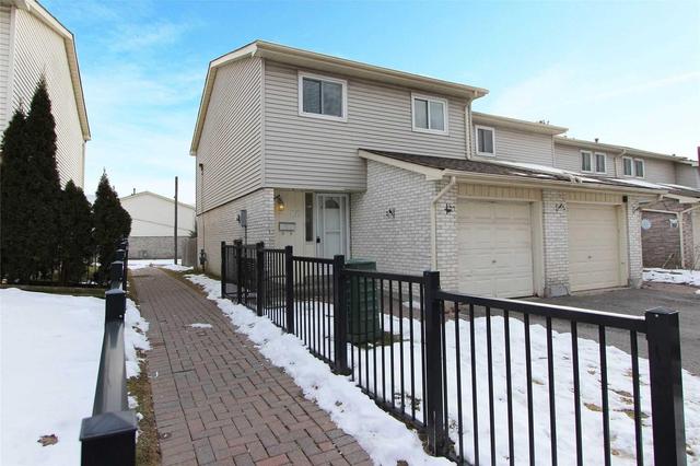 86 - 611 Galahad Dr, Townhouse with 4 bedrooms, 2 bathrooms and 1 parking in Oshawa ON | Image 2