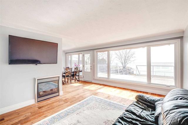 7 Eleventh St, House detached with 3 bedrooms, 2 bathrooms and 4 parking in Toronto ON | Image 5