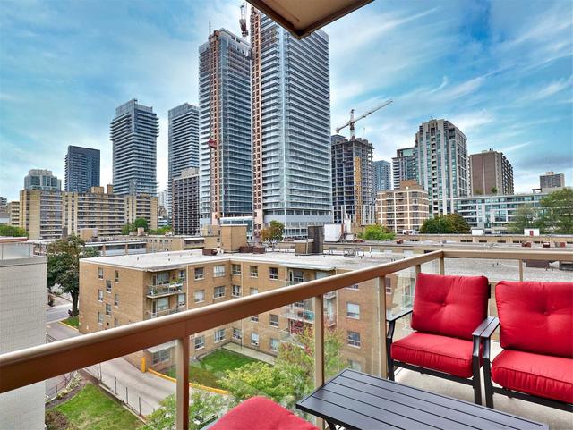 602 - 900 Mount Pleasant Rd, Condo with 2 bedrooms, 3 bathrooms and 2 parking in Toronto ON | Image 21