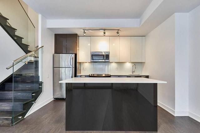 th101 - 1815 Yonge St, Townhouse with 2 bedrooms, 2 bathrooms and 1 parking in Toronto ON | Image 27