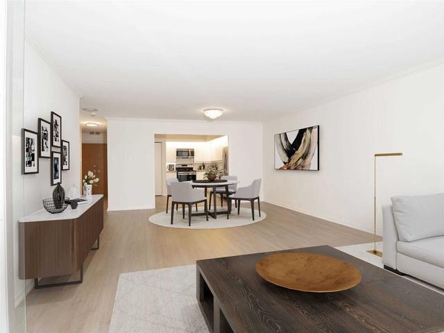 1004 - 110 Bloor St W, Condo with 1 bedrooms, 1 bathrooms and 1 parking in Toronto ON | Image 4