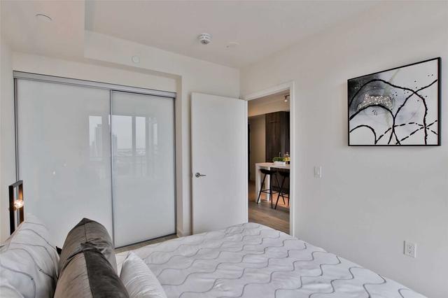 1411w - 27 Bathurst St, Condo with 1 bedrooms, 1 bathrooms and 0 parking in Toronto ON | Image 10