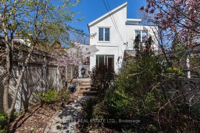 29 Spruce St, House semidetached with 3 bedrooms, 3 bathrooms and 1 parking in Toronto ON | Image 28