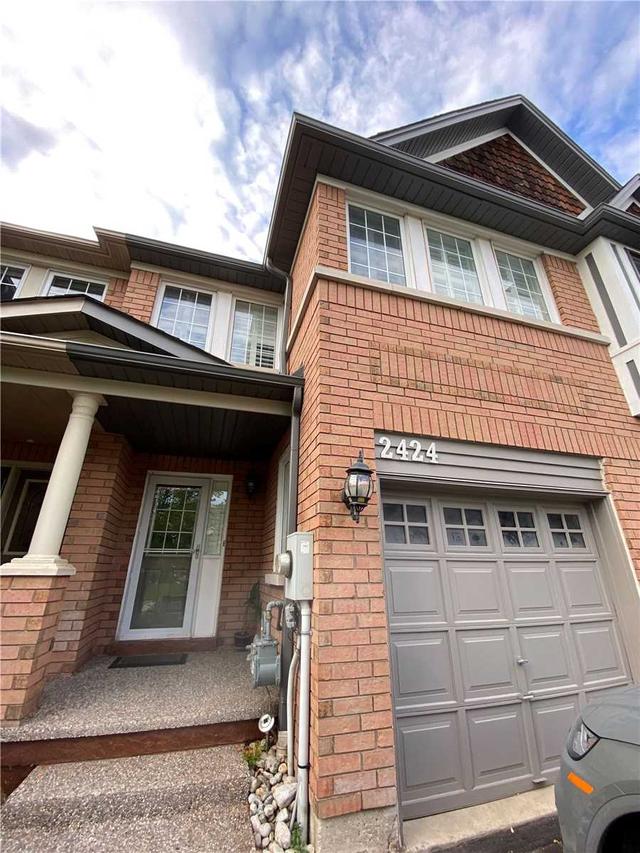 2424 Nichols Dr, House attached with 3 bedrooms, 4 bathrooms and 3 parking in Oakville ON | Image 1