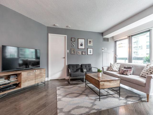1001 - 10 Yonge St, Condo with 1 bedrooms, 2 bathrooms and 1 parking in Toronto ON | Image 8