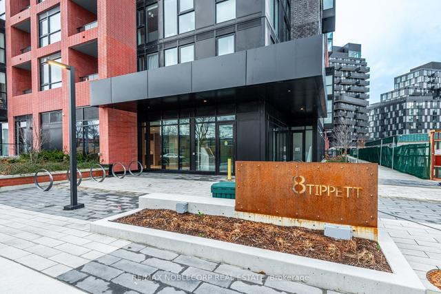 707 - 8 Tippett Rd, Condo with 1 bedrooms, 2 bathrooms and 1 parking in Toronto ON | Image 4