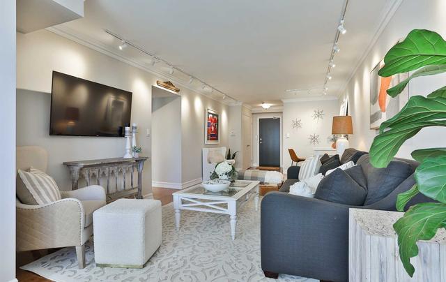 1706 - 30 Holly St, Condo with 2 bedrooms, 2 bathrooms and 1 parking in Toronto ON | Image 27