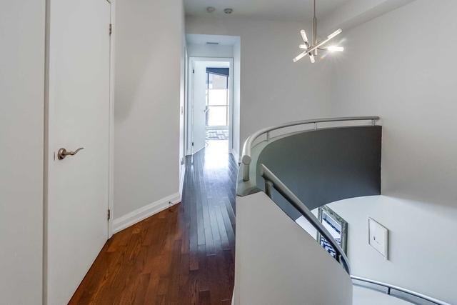 502 - 3 Mcalpine St, Condo with 2 bedrooms, 3 bathrooms and 1 parking in Toronto ON | Image 13