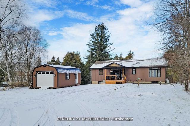 38 Pheasant St, House detached with 2 bedrooms, 3 bathrooms and 5 parking in Kawartha Lakes ON | Image 12